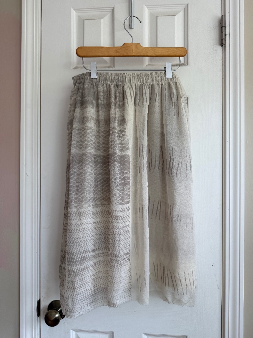Raquel Allegra silk overlay skirt . 2 M